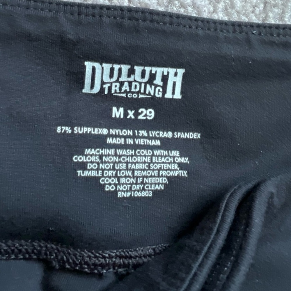 Duluth Trading Black Relaxed Fit Pants with pockets on the back